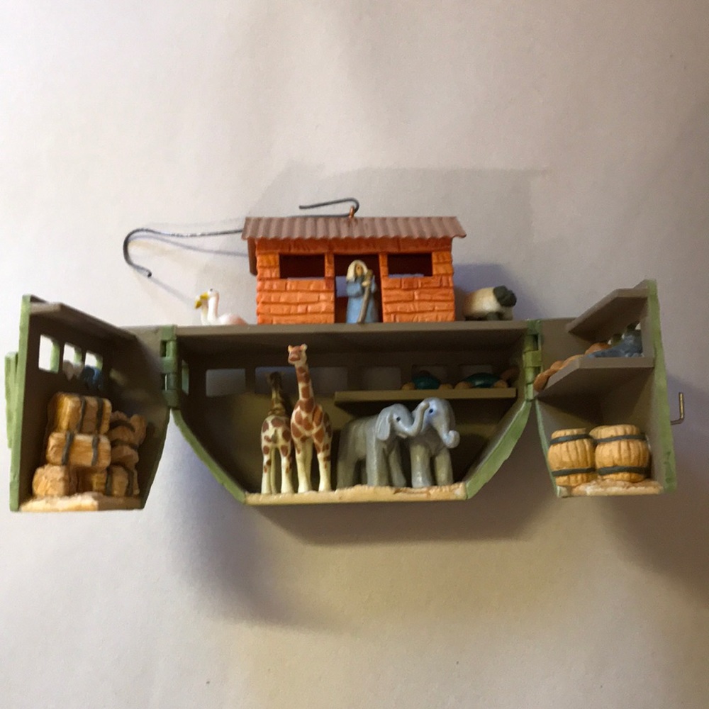 Set of 5 Noah’s Ark Ornaments - Picture 2 of 7